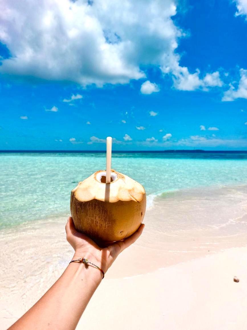 Hudhuvelimaldives Hotel Omadhoo Kültér fotó