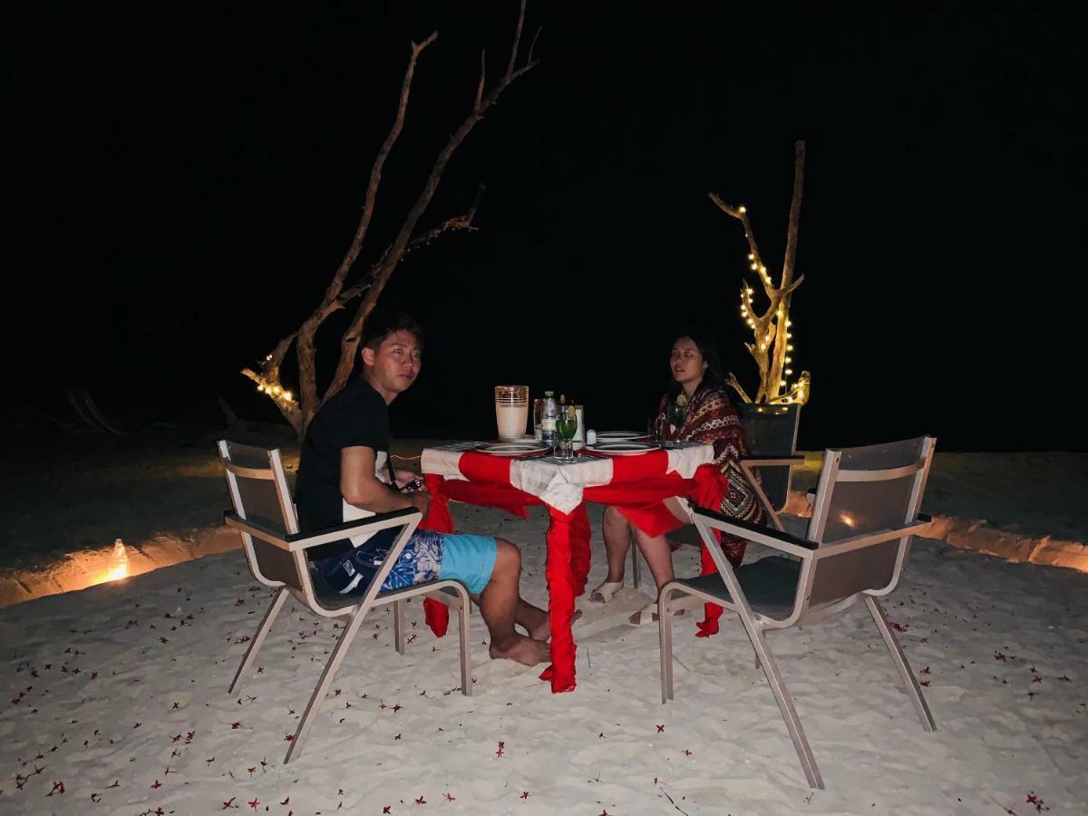 Hudhuvelimaldives Hotel Omadhoo Kültér fotó