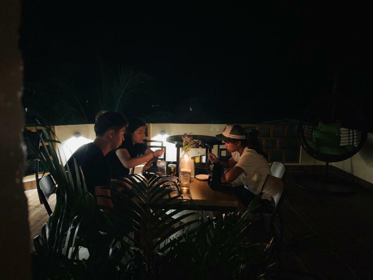 Hudhuvelimaldives Hotel Omadhoo Kültér fotó