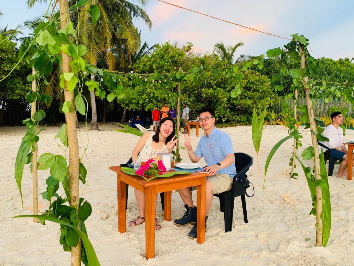 Hudhuvelimaldives Hotel Omadhoo Kültér fotó